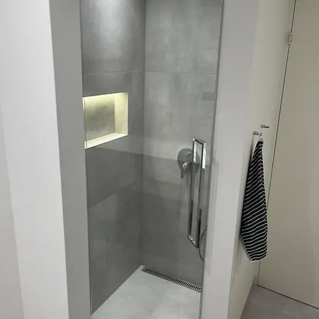 Tyge Brahes Vej 33 Guest house